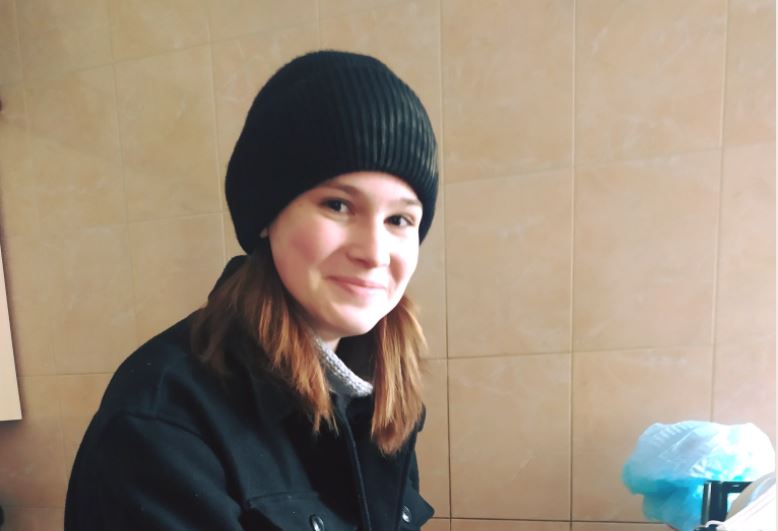 У Івано-Франківську 13-річна Єва з Києва стала наймолодшою волонтеркою Карітасу (ФОТО)