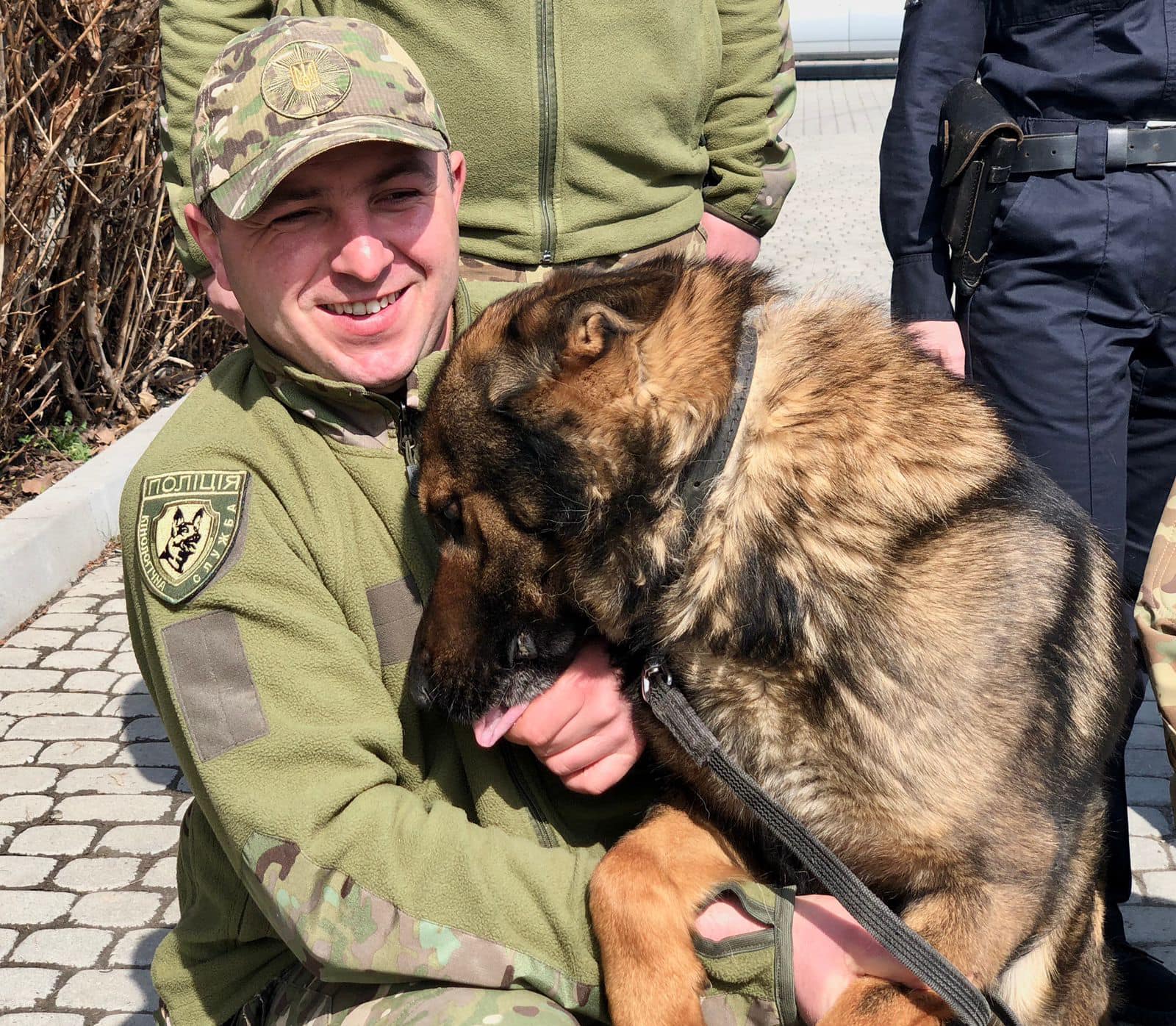 Прикарпатських поліціянтів-кінологів відзначили за сумлінну службу (ФОТО)