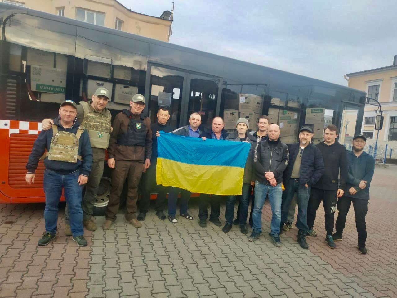 Понад п’ять тисяч пасок отримав Харків від Коломиї (ФОТО)