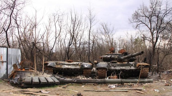 Росіяни воюють у цивільному, підвозять підрозділи, посилюють ППО – Генштаб