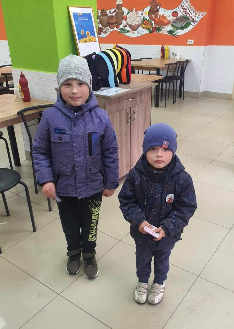 У Коломиї два малюки віддали на потреби десятої бригади кошти, які збирали собі на гіроскутер (ФОТОФАКТ)