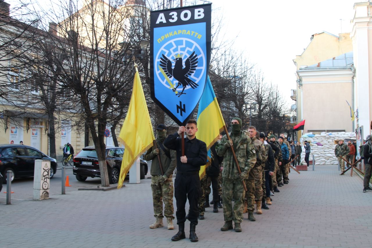 У Франківську бійці батальйону “A3ОB” Прикарпаття, які оборонятимуть Київ, склали присягу на вірність Україні (ФОТО)