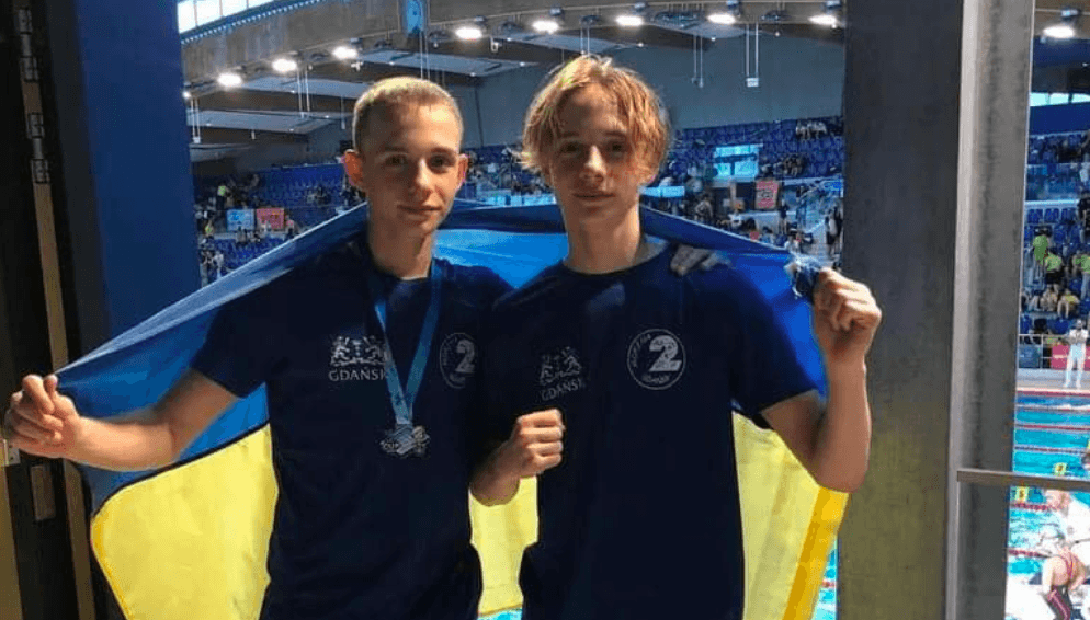 Юні франківські плавці вибороли дві нагороди у перший день змагань в Польщі (ФОТО)