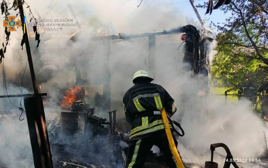 Прикарпатець, який спалив хлів та стайню вітчима, відбувся умовним терміном