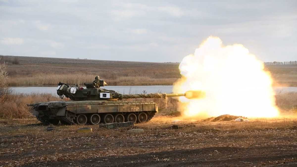 У зоні ООС українські бійці відбили 10 атак ворога: знищили чимало танків та бронетехніки