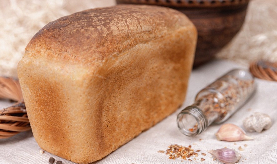 Смак родом з дитинства: особливості формового хліба від Франківського хлібокомбінату (ФОТО)