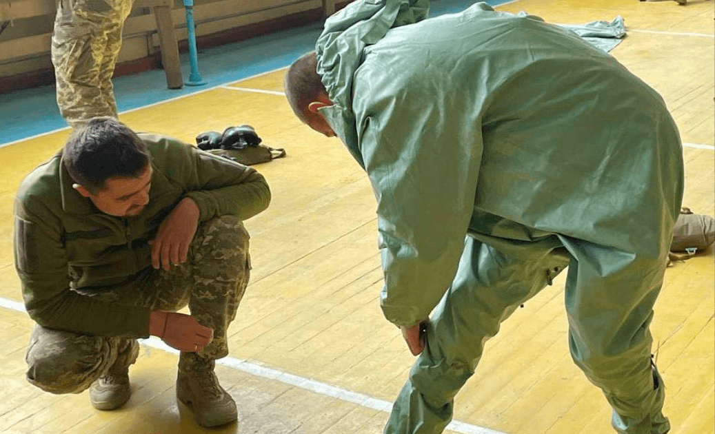 “Едельвейсам” провели заняття із захисту від хімічної та біологічної зброї (ФОТО)￼