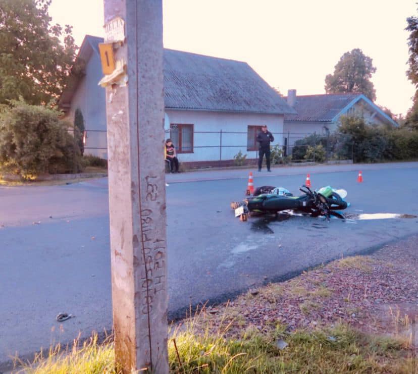 У Болехові 21-річний мотоцикліст врізався в електроопору: чоловік не вижив (ФОТО)