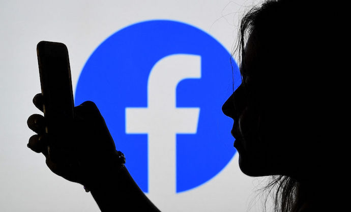 Facebook для iOS тепер доступний українською, наступним буде Messenger