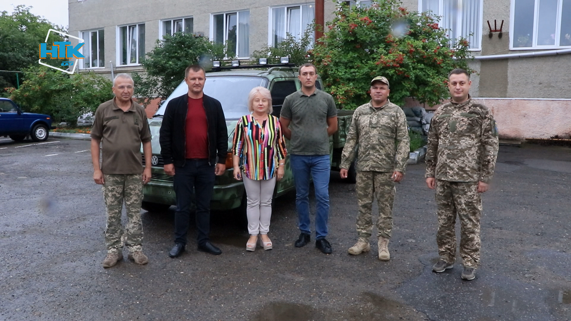 Родина з Городенки передала автомобіль захисникам (ВІДЕО)