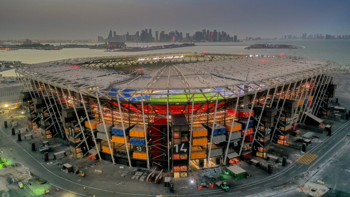 Арена-«намет» та «Діамант пустелі». Все про стадіони, які приймуть ЧС-2022 у Катарі