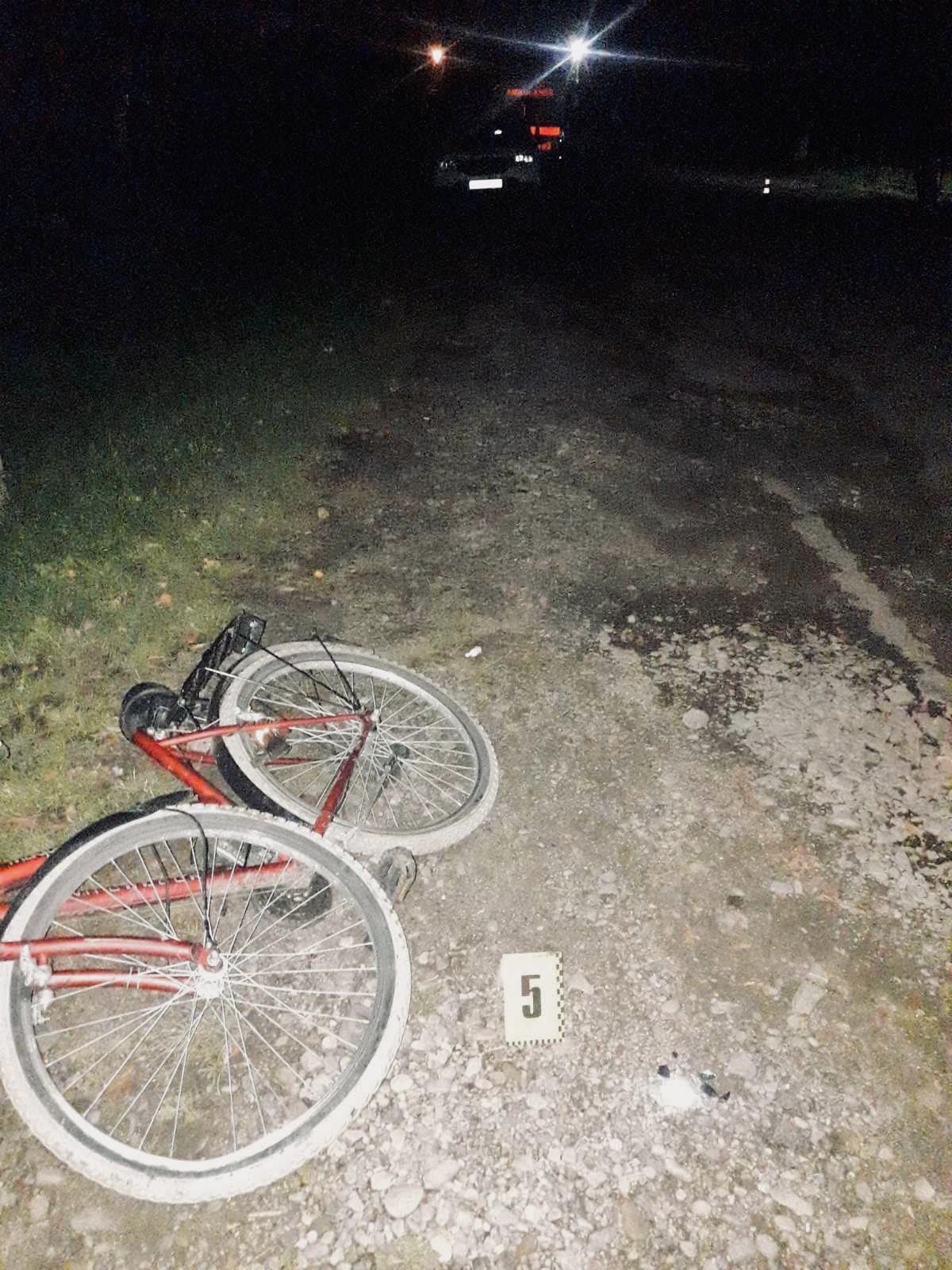 На Долинщині мотоцикл збив велосипедиста – останній загинув (ФОТО)