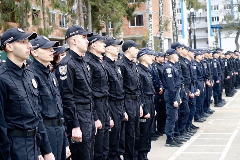 У Франківську 90 курсантів Луганського університету склали присягу на вірність Україні (ФОТО)