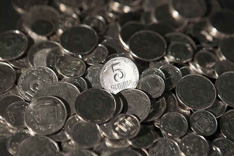 Вставити п’ять копійок у перемогу: франківців закликають здати монети й допомогти ЗСУ (ВІДЕО)