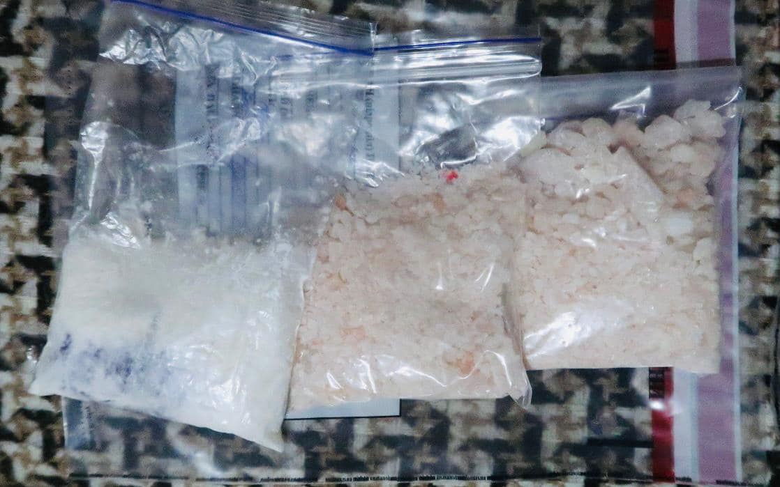 Заховав у готелі наркотиків на пів мільйона: на Прикарпатті спіймали наркодилера (ФОТО, ВІДЕО)