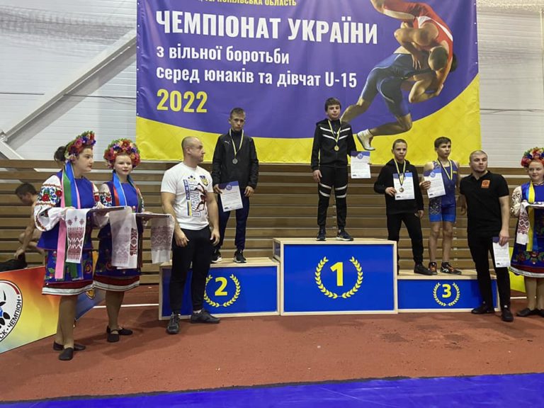 Три “золота” вибороли коломияни на чемпіонаті України з вільної боротьби (ФОТО)