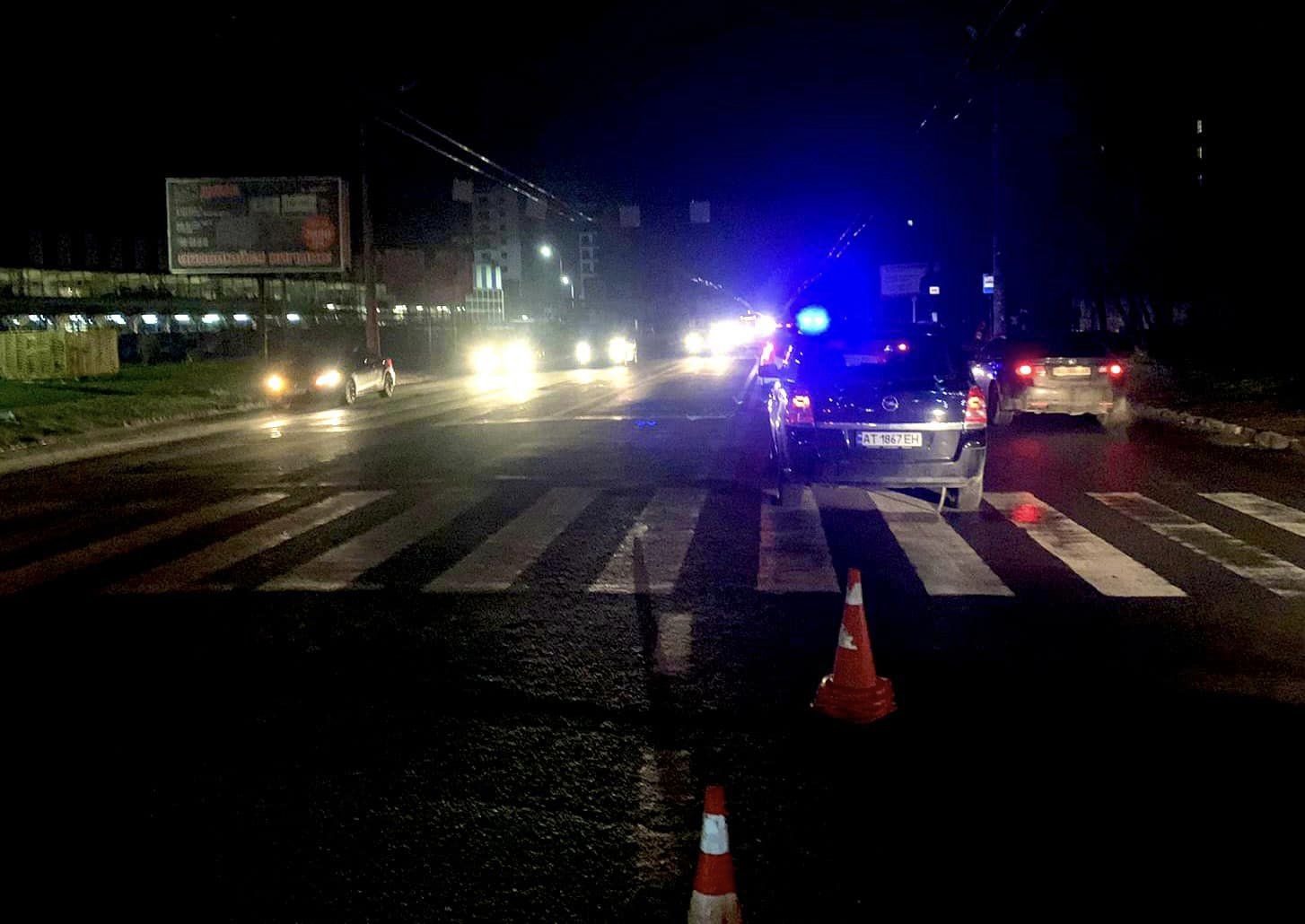 Троє пішоходів постраждали ввечері на переходах у Франківську (ФОТО)