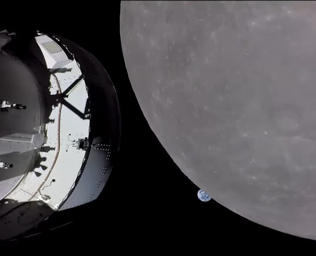 Уперше за 50 років космічний корабель NASA досягнув Місяця