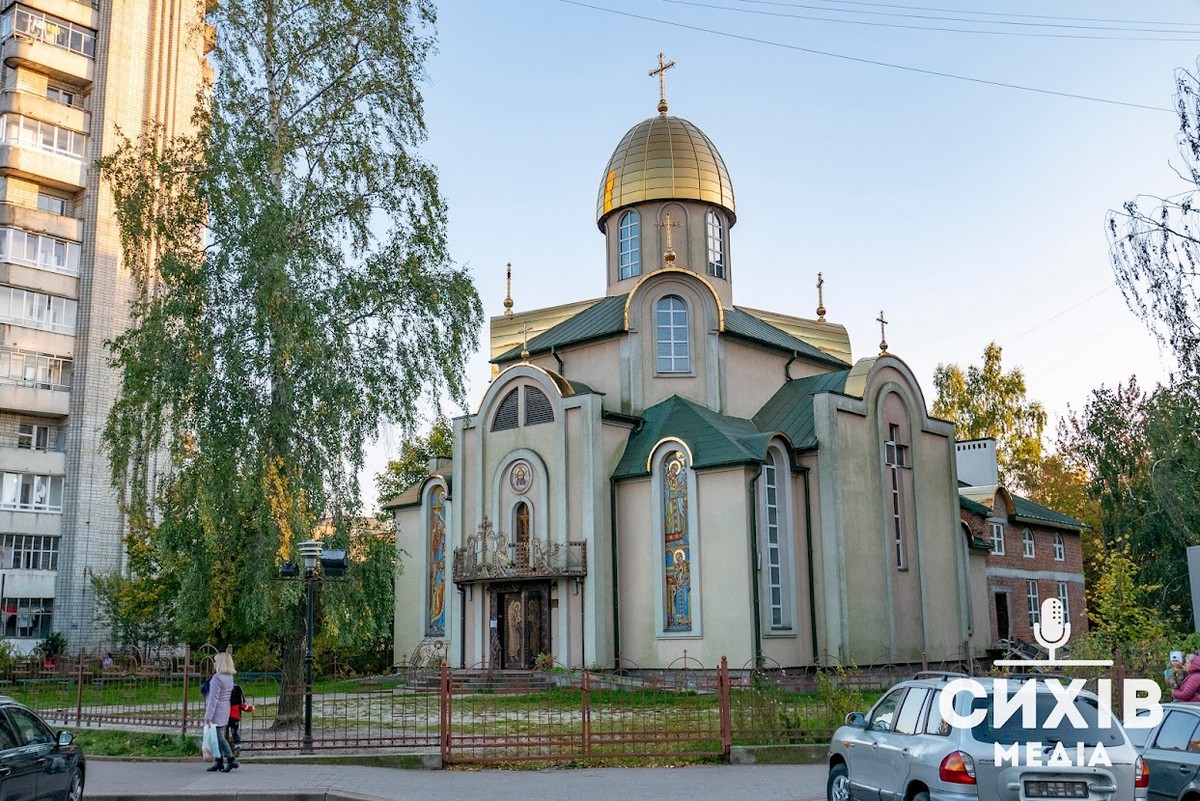 У Львові чиновники прислухалися до обурених й попросили церкву скрутити гучномовці