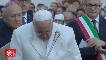 Папа Римський заплакав на словах про Україну під час молитви (ВІДЕО)