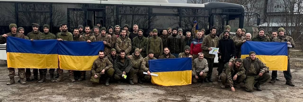 Україна повернула ще 140 полонених (ФОТО)