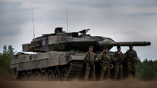 Бундестаг обговорить передання Україні танків. ЗМІ пишуть, нібито Шольц вже ухвалив рішення