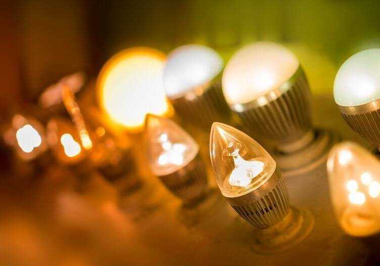 Українці зможуть отримати безплатні LED-лампи з 16 січня