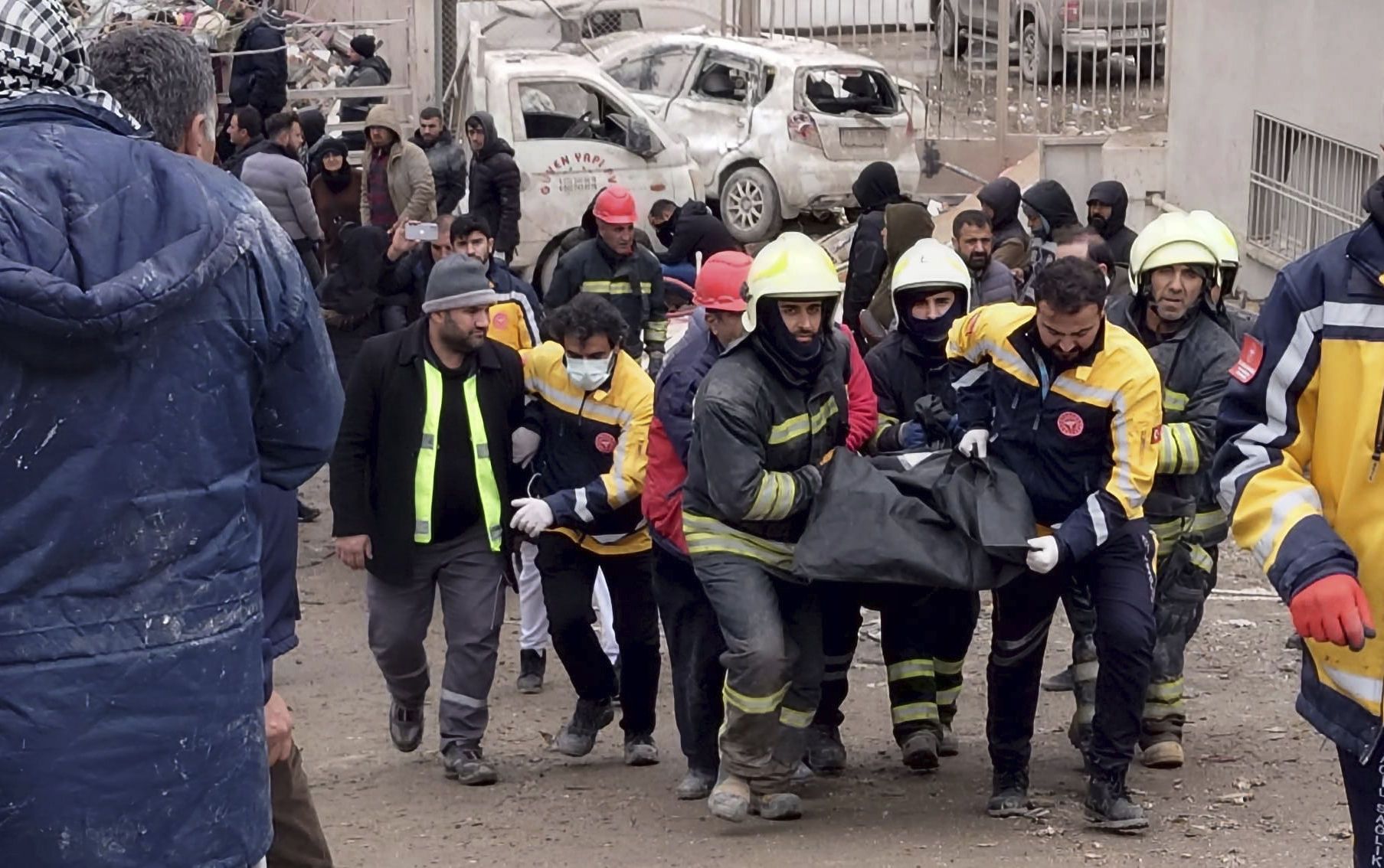 Кількість загиблих внаслідок землетрусів у Туреччині та Сирії перевищила 41 тисячу
