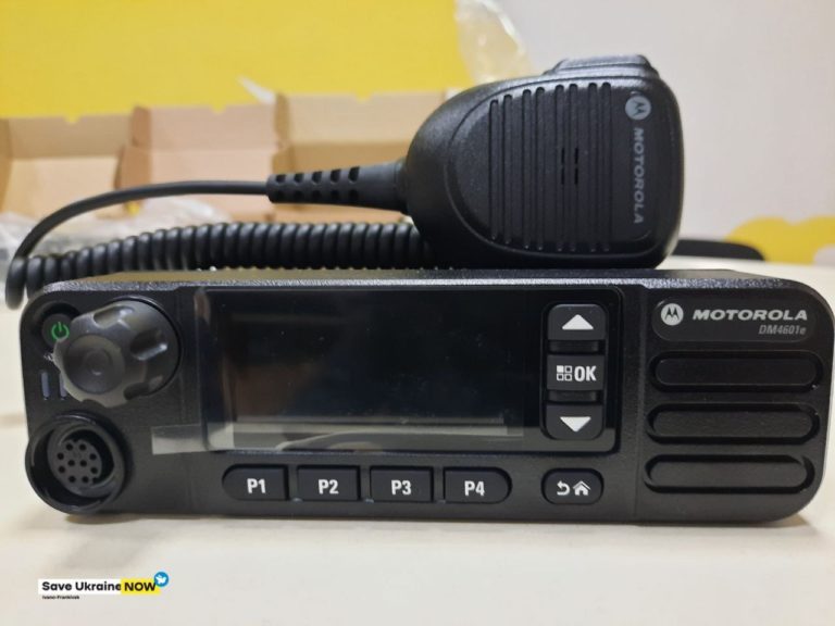 Волонтери #SaveUkraineNow(SUN) відправили велику партію засобів зв’язку на передову (ФОТО)