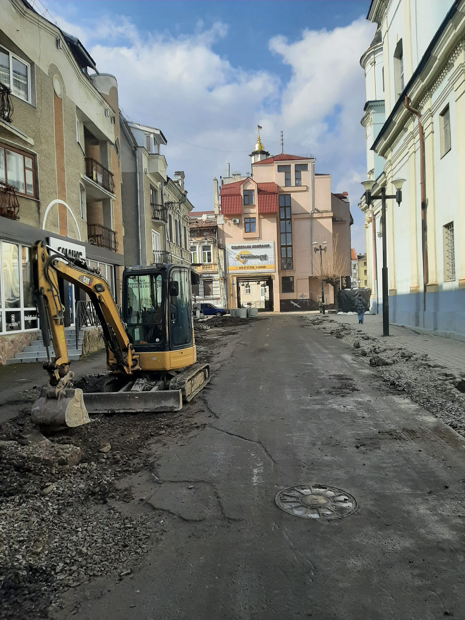 У Франківську за понад три мільйони гривень ремонтують вулицю Левка Лукʼяненка (СХЕМА)