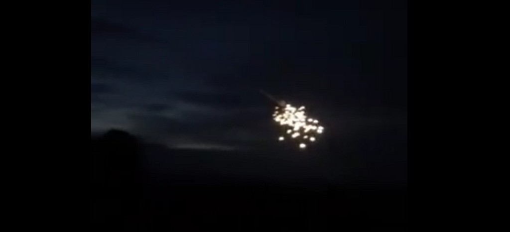 Повітряні сили показали знищення російської ракети на заході України (ВІДЕО)
