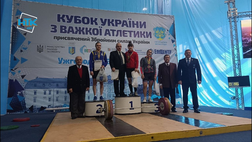 Три “золота” виборола коломийська важкоатлетка на Кубку України (ВІДЕО)
