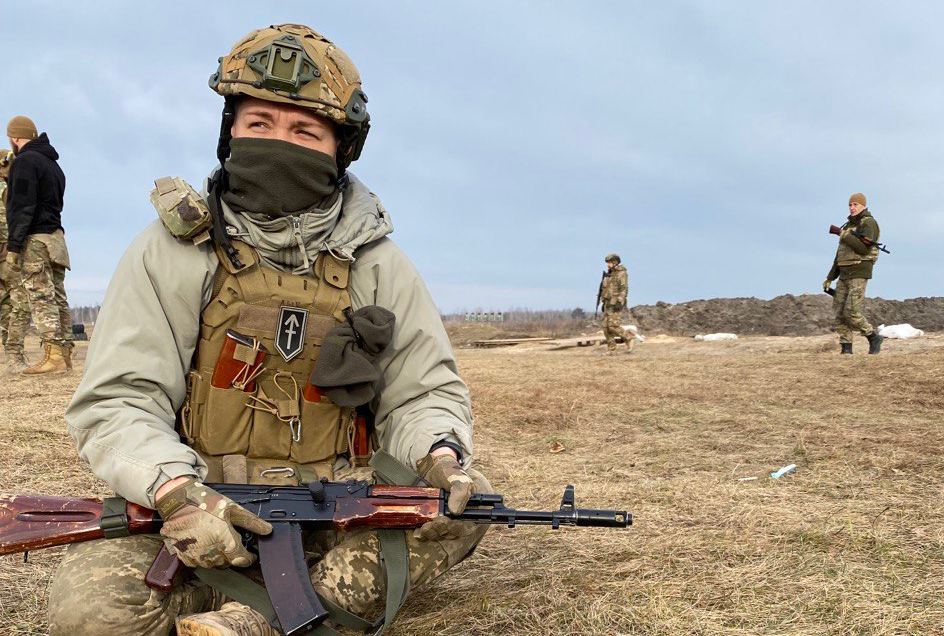 Солдат Дарія з «Азову»: про пережиту окупацію, шлях на війну і  бойові завдання в Бахмуті (ФОТО)
