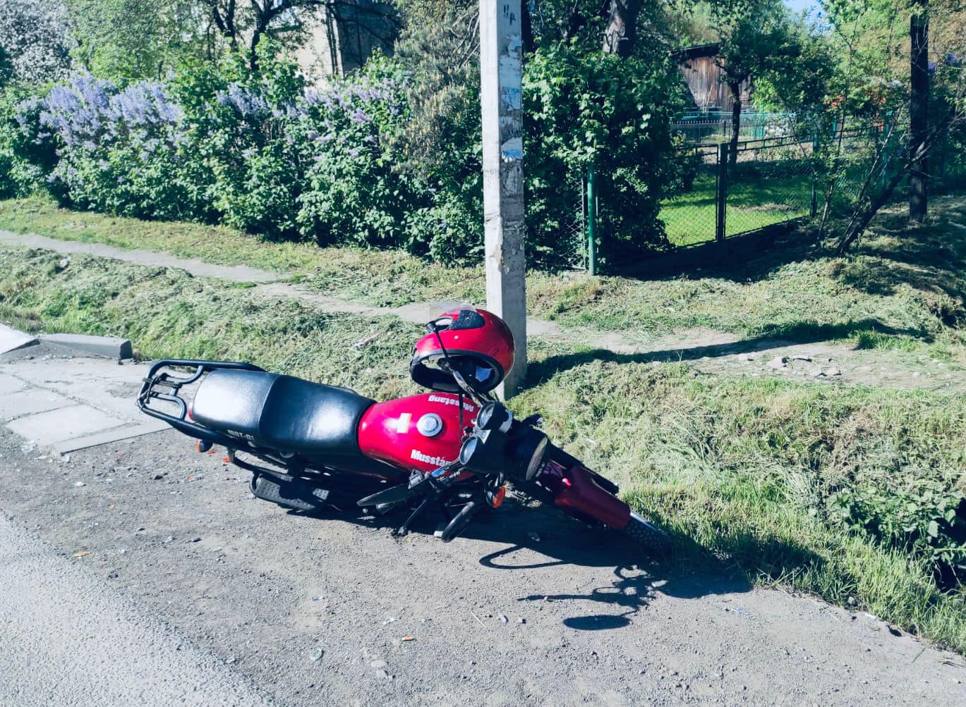 На Франківщині вантажівка збила мотоцикліста (ФОТО)