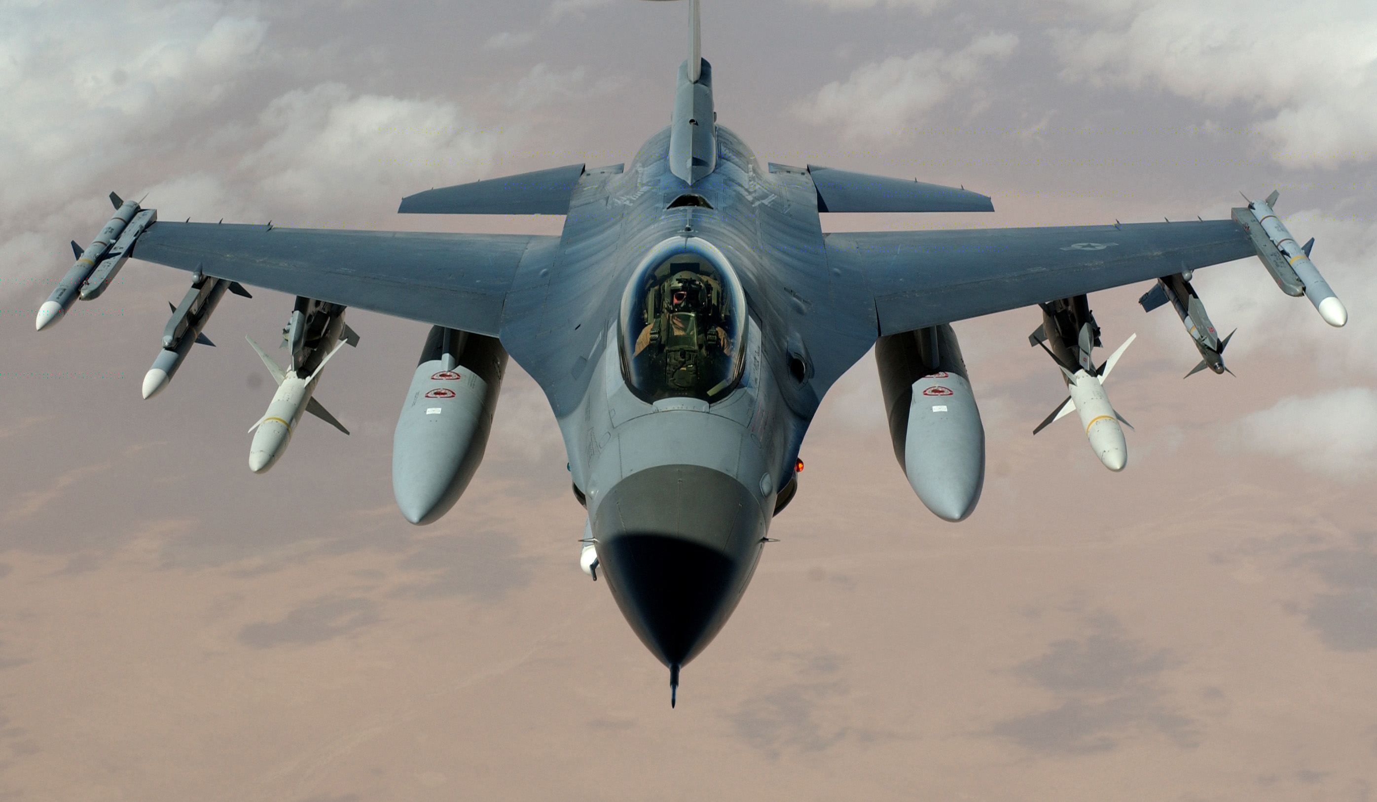 США і союзники планують надати Україні винищувачі F-16, – NBC