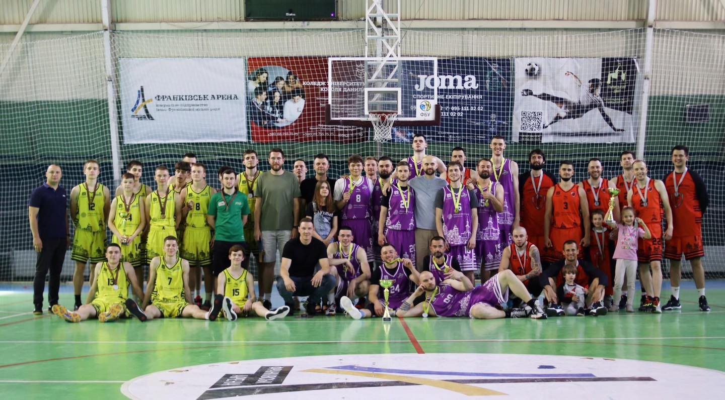 У Франківську завершився чемпіонат з баскетболу сезону 2022-2023: результати (ФОТО)