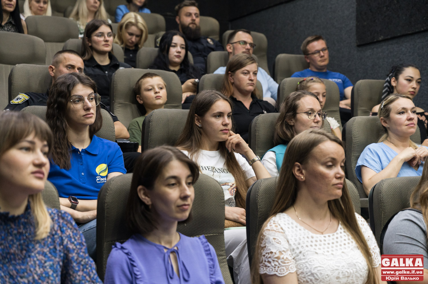 Мовчання вбиває: у Франківську презентували фільм про домашнє насильство “Поруш тишу” (ФОТО)