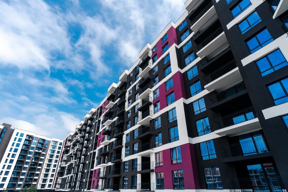 Купити квартиру, щоб заробити: чому українці все більше вкладаються в нерухомість?