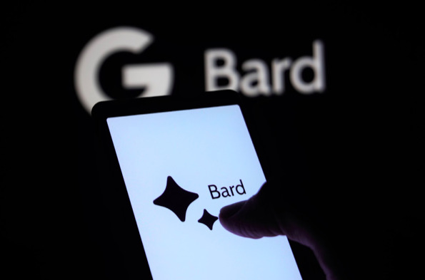 Чат-бот Bard від Google запущено в Україні