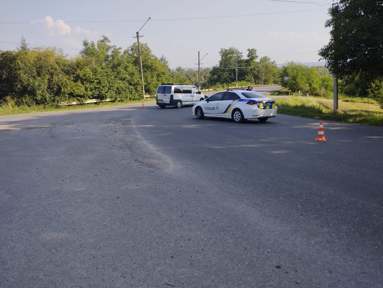 В Снятині авто зіткнулося з мотоциклом: є поранені (ФОТО)