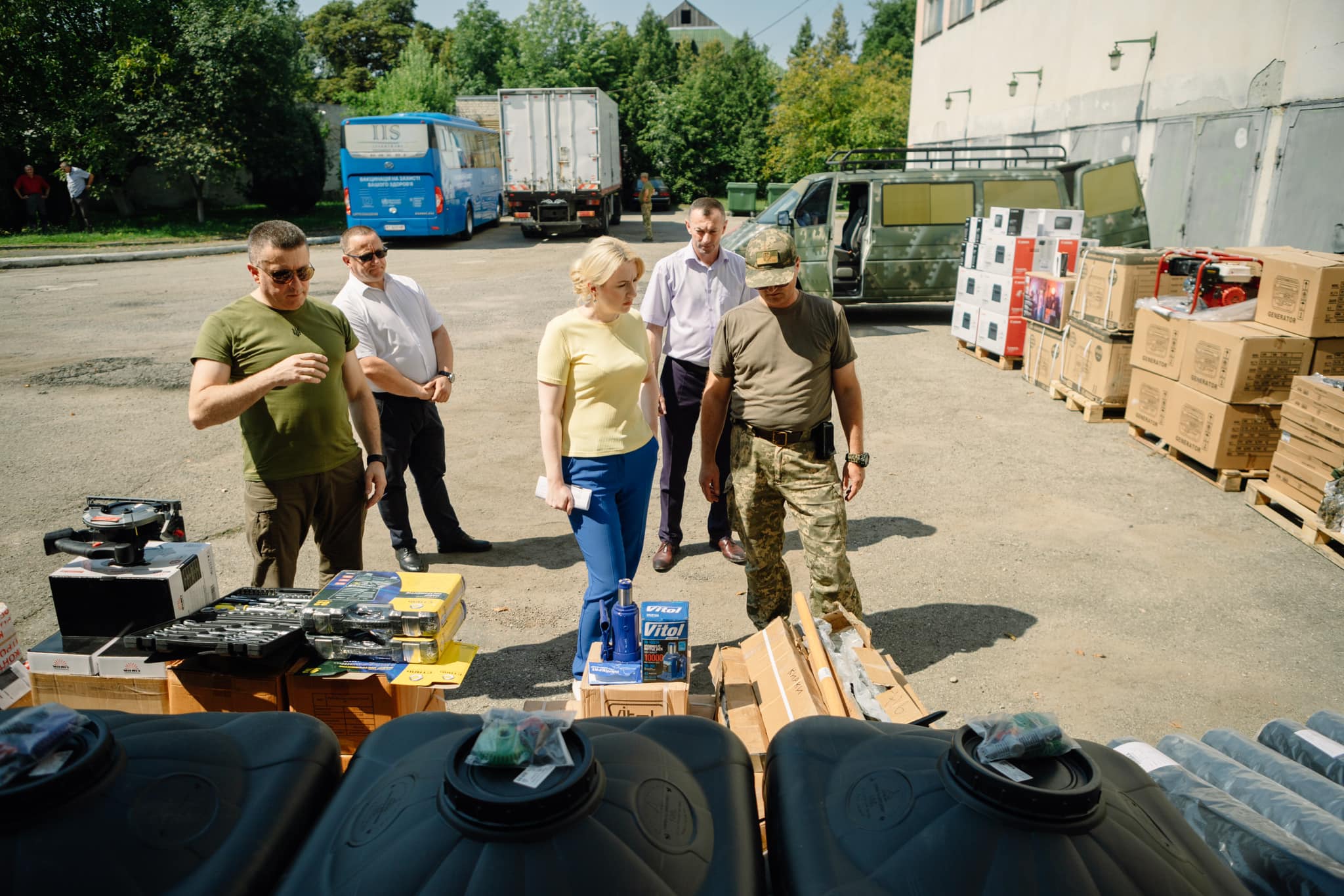 Новоствореному прикарпатському батальйону передали забезпечення на понад 5,5 мільйонів гривень (ФОТО)