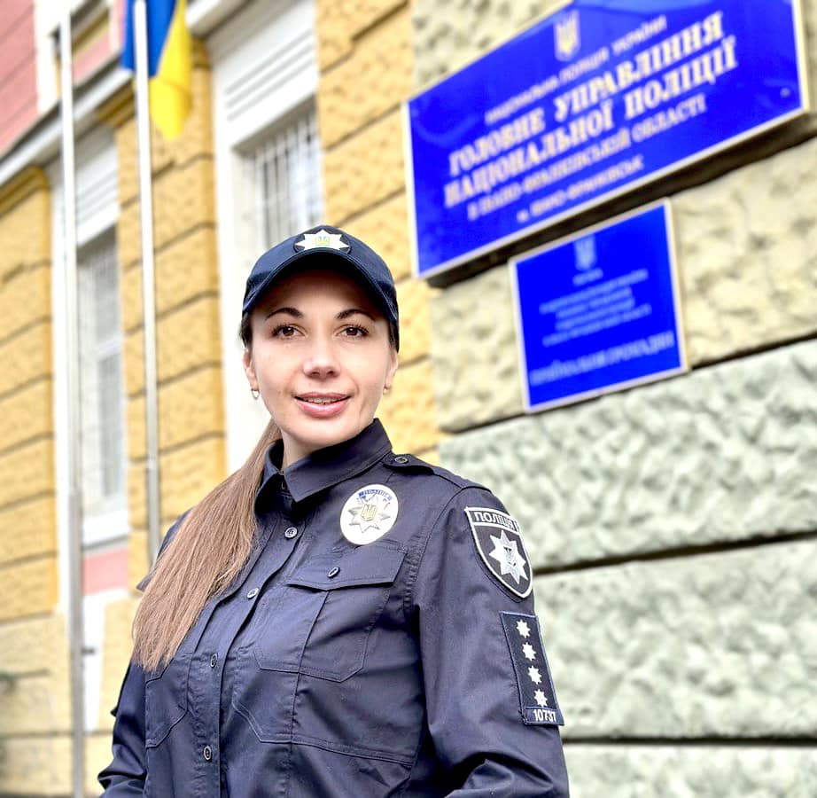 Франківська поліціянтка в позаробочий час викрила шукача “закладки”