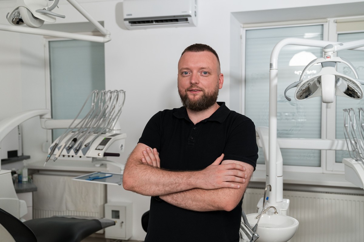 Стоматологія — це не про гроші, а про здоровʼя: Володимир Єремчук, засновник клініки Royal Dental (ВІДЕО)