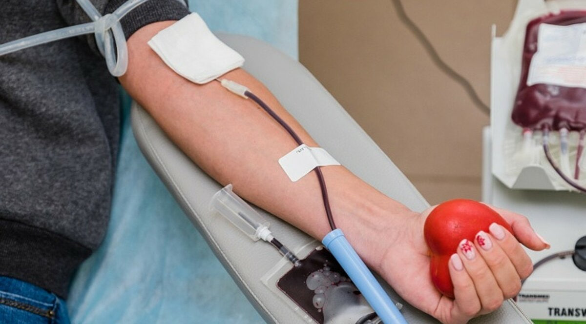 У лікарнях Франківська бракує крові з негативним резус-фактором