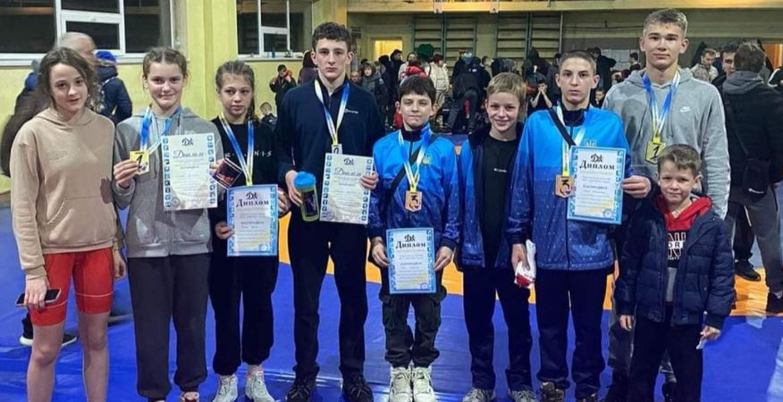 Калуські школярі вибороли шість медалей на турнірі з вільної боротьби у Львові