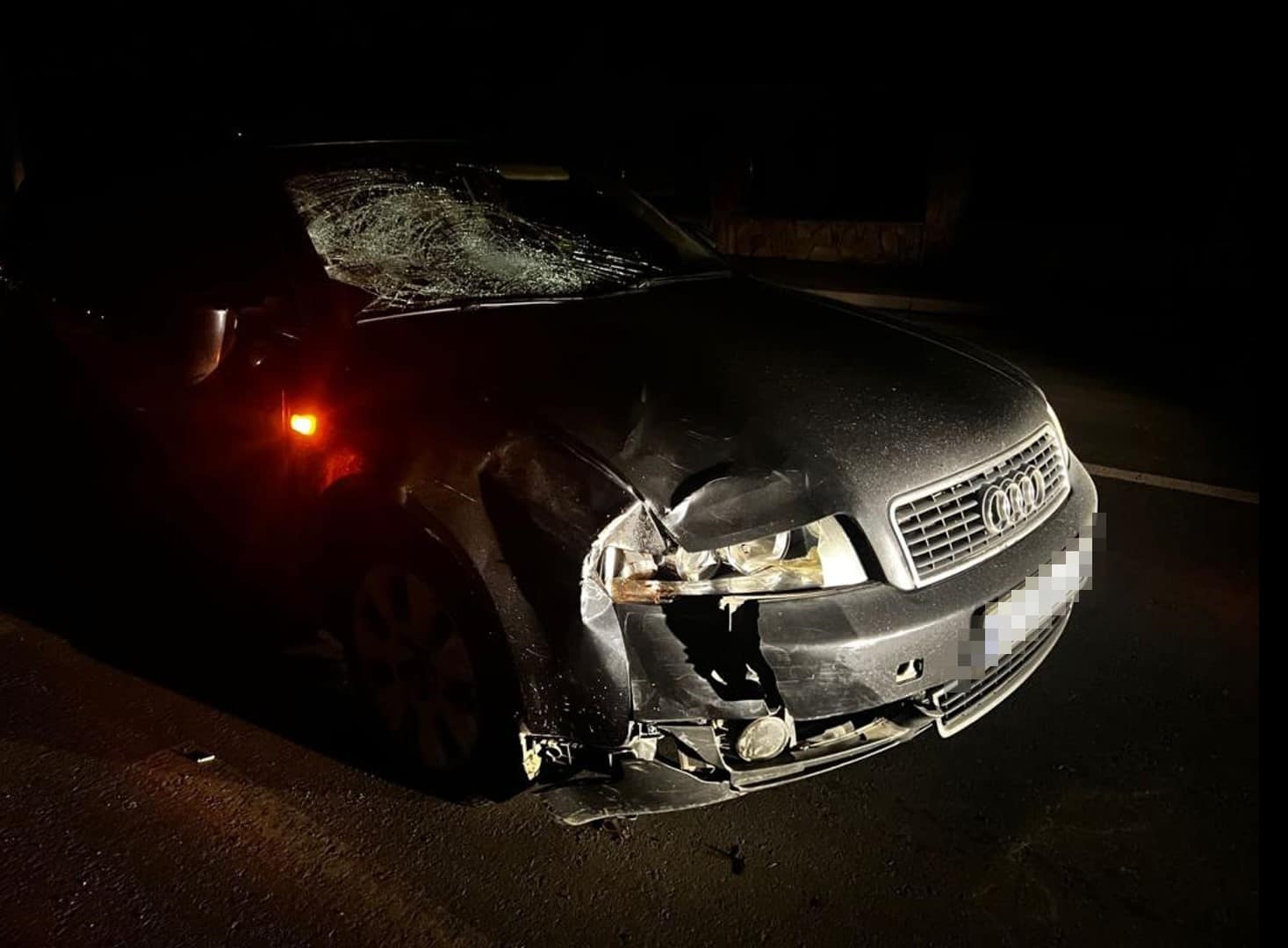 Загинула на місці: у Ланчині 34-річна жінка потрапила під колеса “AUDI” (ФОТОФАКТ)