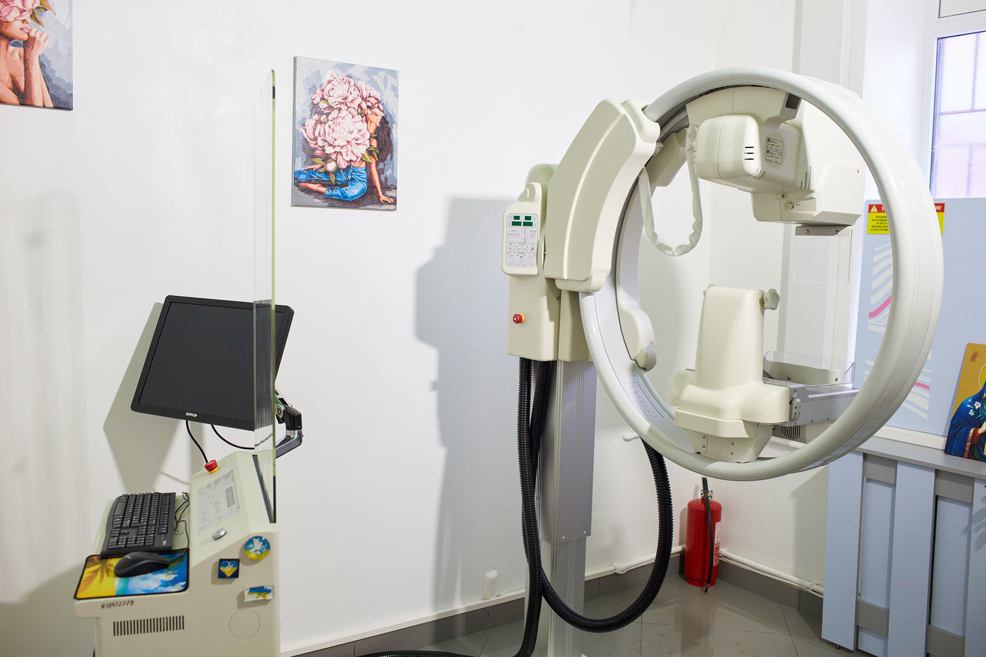 У Франківській центральній лікарні встановили новий італійський мамограф (ФОТО)
