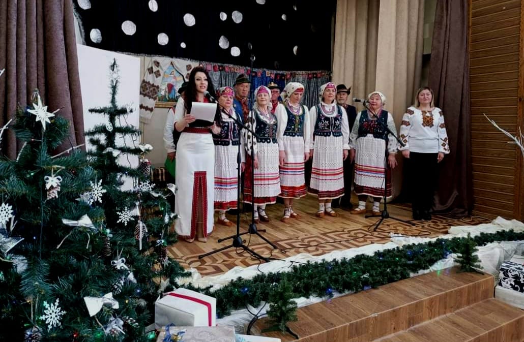 У Франківську провели розколяду для людей “золотого віку” (ФОТО)