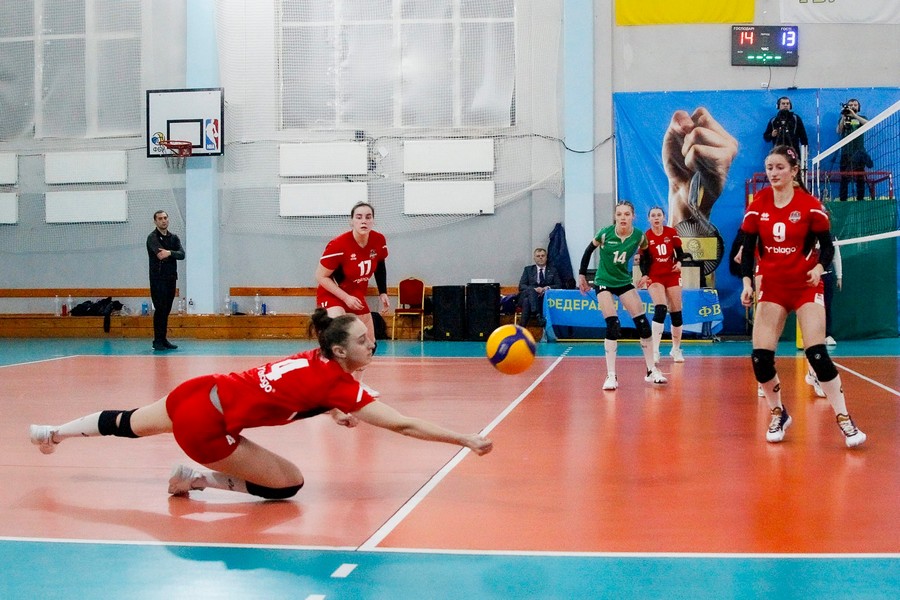 Дві франківські команди волейболісток продовжують боротьбу у вищій лізі України (ФОТО)