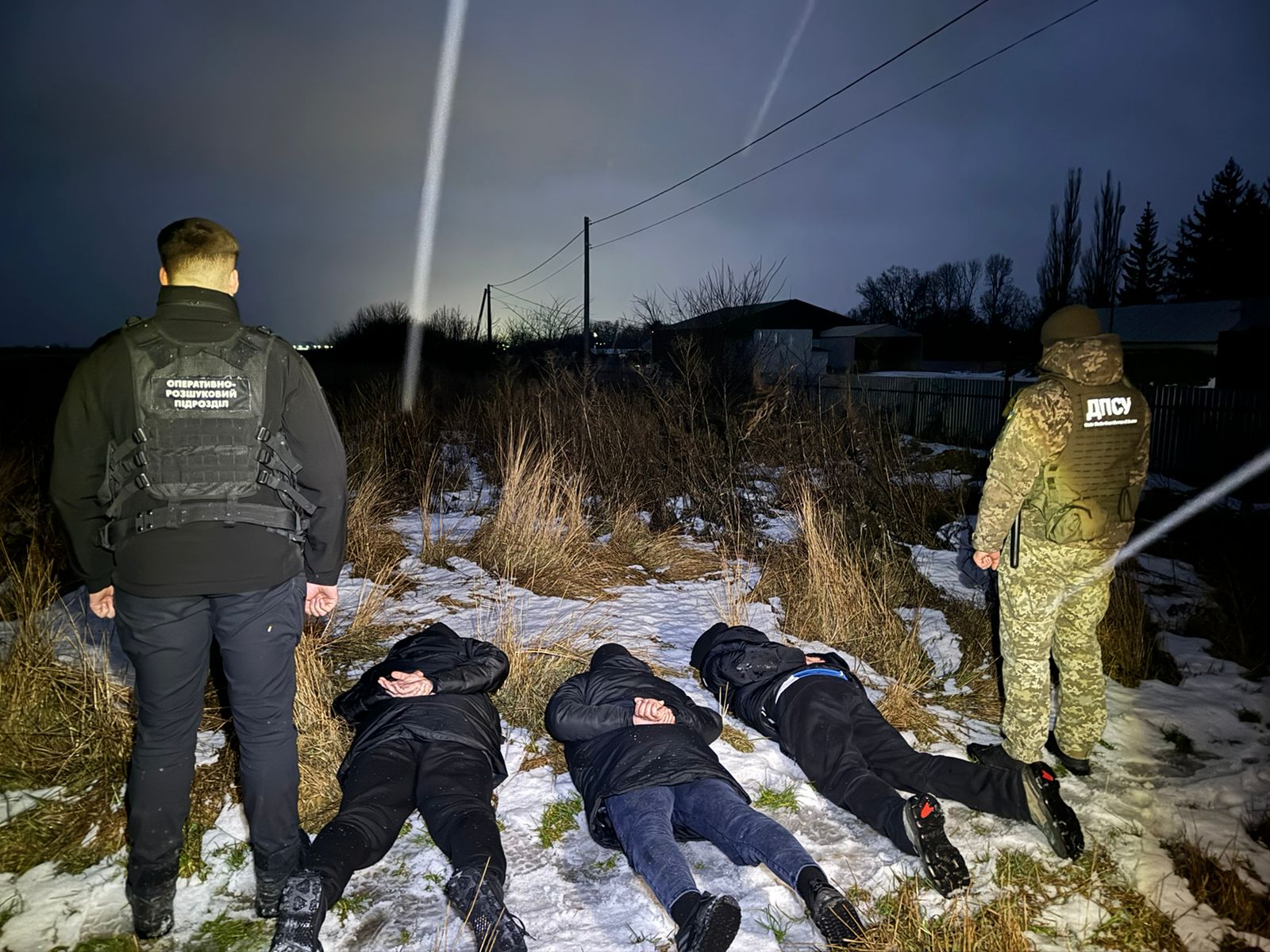 6 тисяч доларів за втечу: прикордонники впіймали прикарпатця на спробі перетину кордону з Румунією (ФОТО, ВІДЕО)